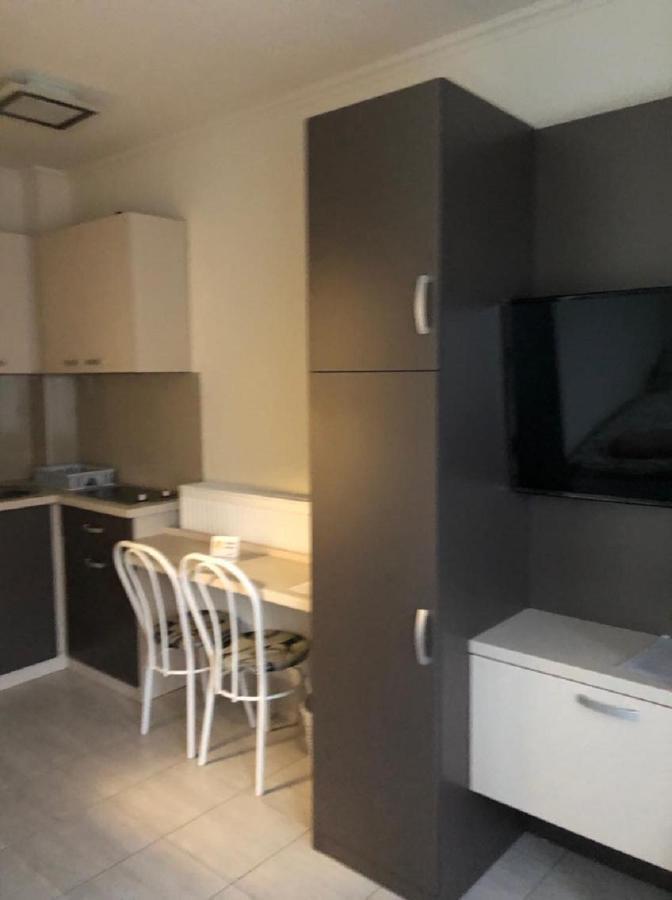 HajdúszoboszlóJacint Apartman住宿加早餐旅馆 外观 照片