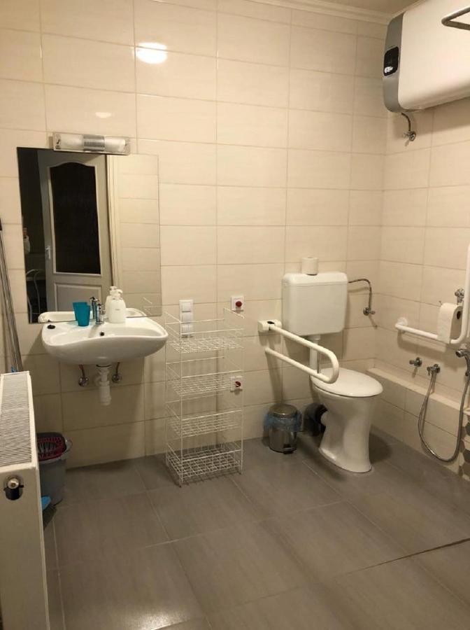 HajdúszoboszlóJacint Apartman住宿加早餐旅馆 外观 照片